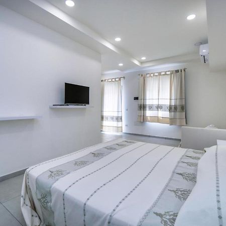 Aldo Moro Rooms Олбия Екстериор снимка